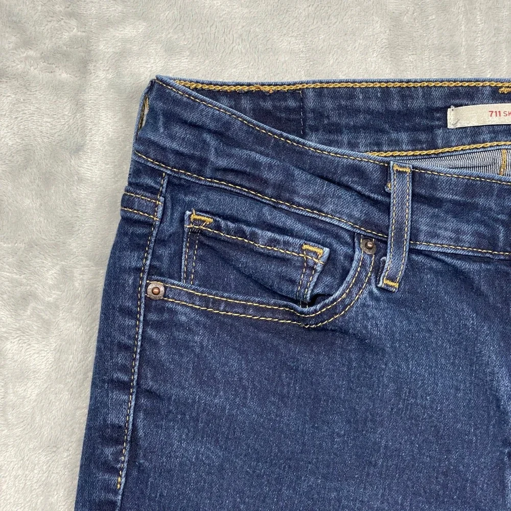 Levi's 711 Skinny‎ Jeans Women 25 Dark Indigo Blue Mid Rise Denim